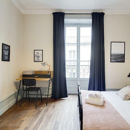 Sous Le Cedre - Au Coeur De Nantes Apartamento Exterior foto